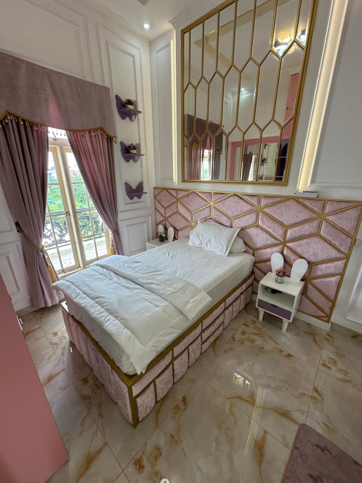 Villa Rumah Putih Jogja Yogyakarta Exterior photo